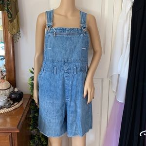 Vintage 90s denim overall shorts (M-L)